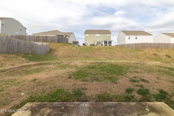 $2,000 | 173 Ash Avenue, Lenoir City, TN 37771