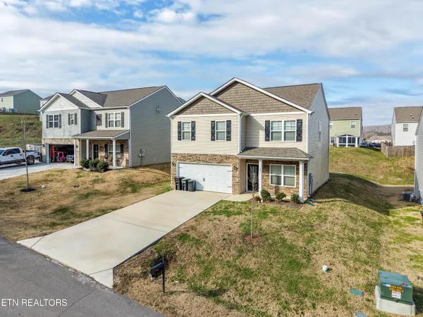 $2,000 | 173 Ash Avenue, Lenoir City, TN 37771