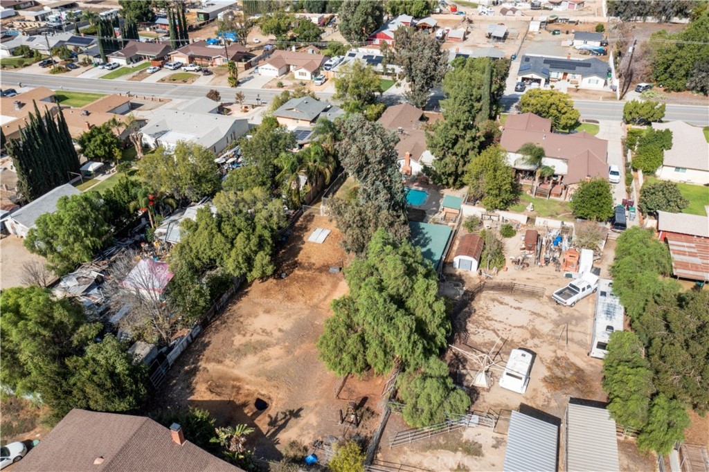 172 Eighth Street Norco, CA 92860 - Photo 47 of 55 an aerial view of residential houses with outdoor space