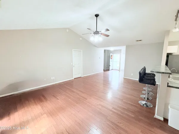 $1,700 | 110 Sycamore Drive, Jacksonville, NC 28546