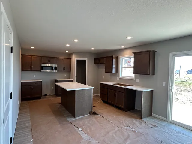 $2,400 | 204 Brescia Drive, Fort Wayne, IN 46814