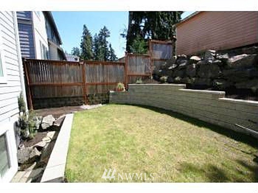4107 Northeast 27th Place Renton, WA 98059 - Photo 5 of 10