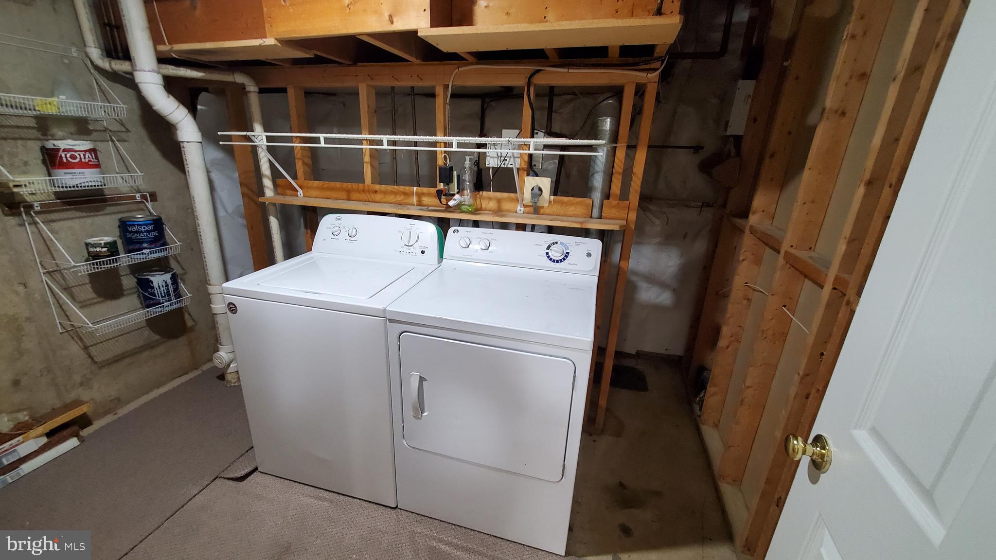 8613 Jacks Reef Road Laurel, MD 20724 - Photo 16 of 17 Laundry room