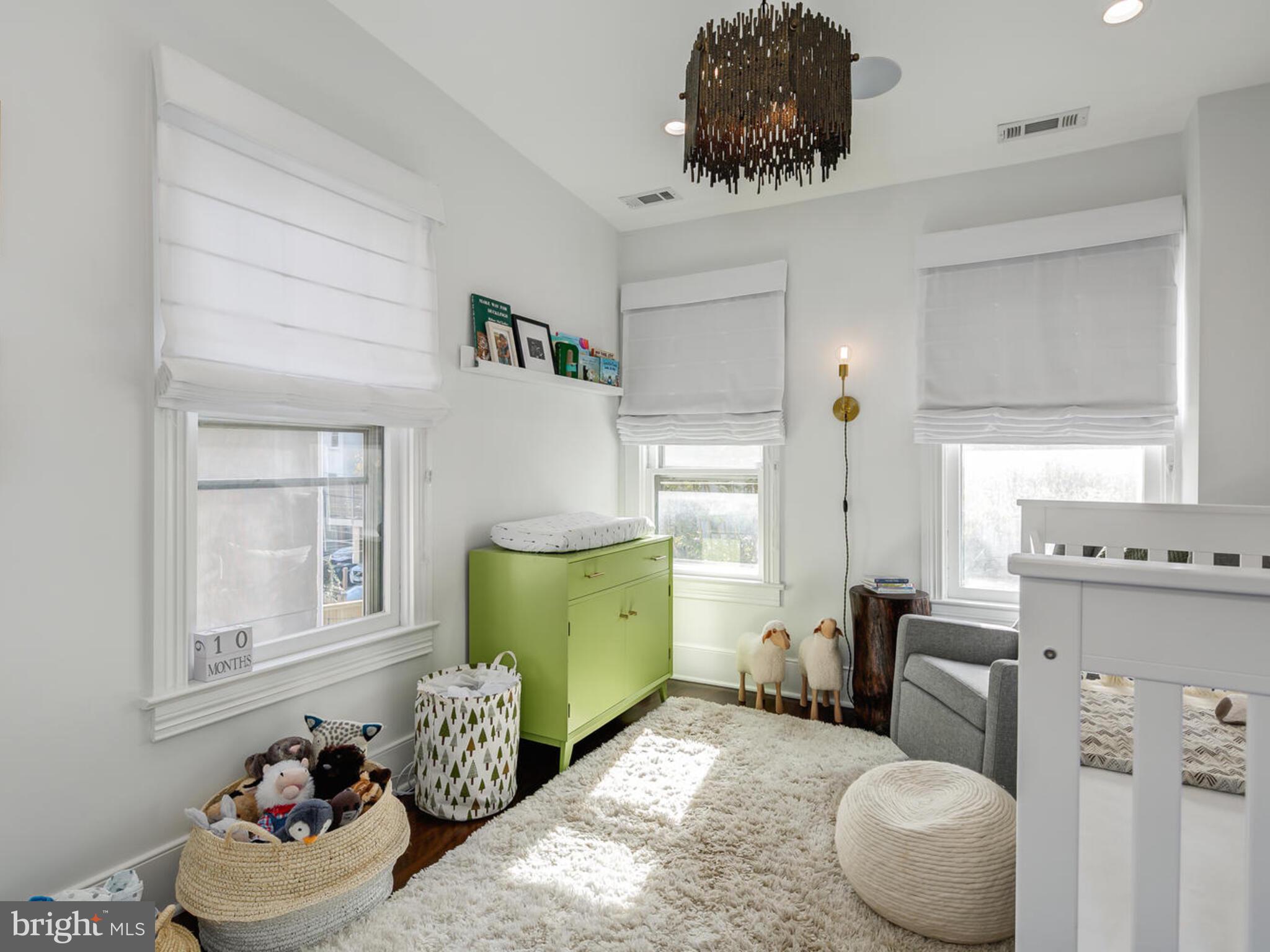 1450 T Street Northwest Washington, DC 20009 - Photo 8 of 68