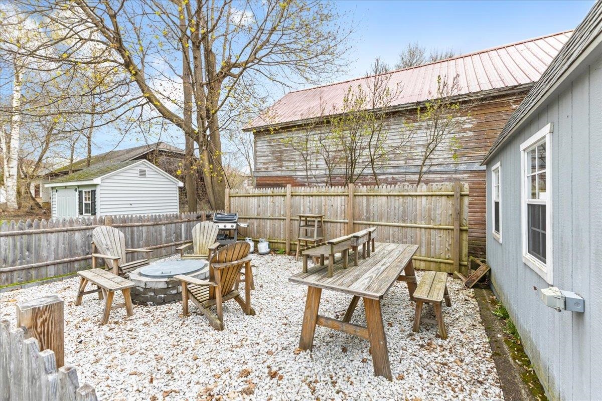 20 Mansfield Place Rutland, VT 05701 - Photo 37 of 40