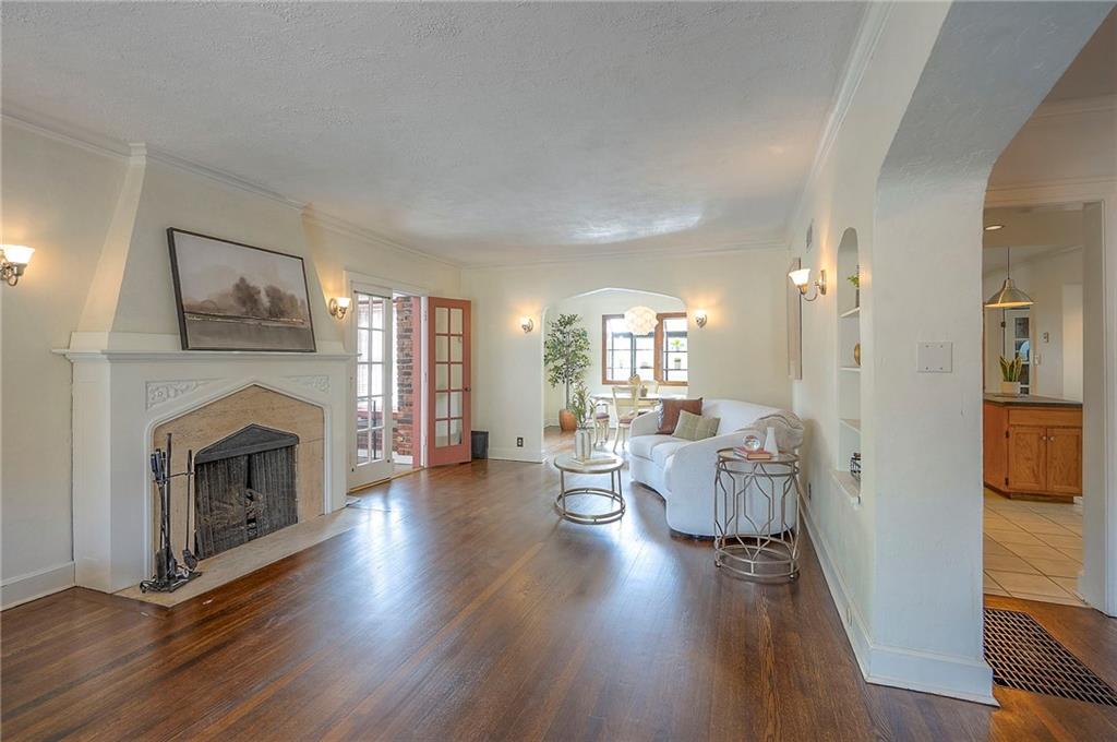 801 Valentine Road Kansas City, MO 64111 - Photo 14 of 97