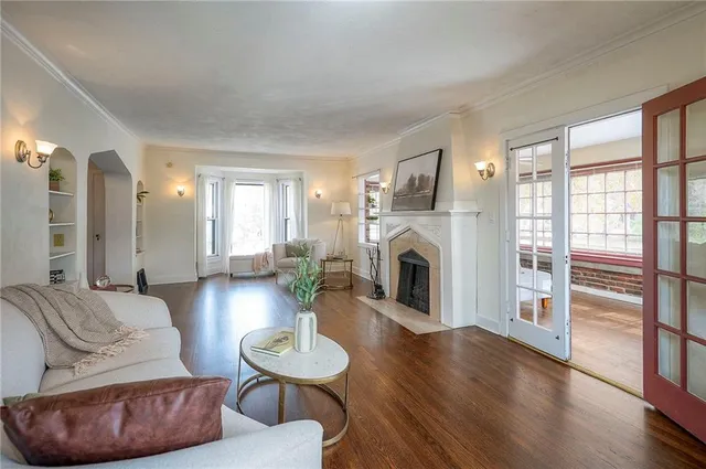 $825,000 | 801 Valentine Road, Kansas City, MO 64111