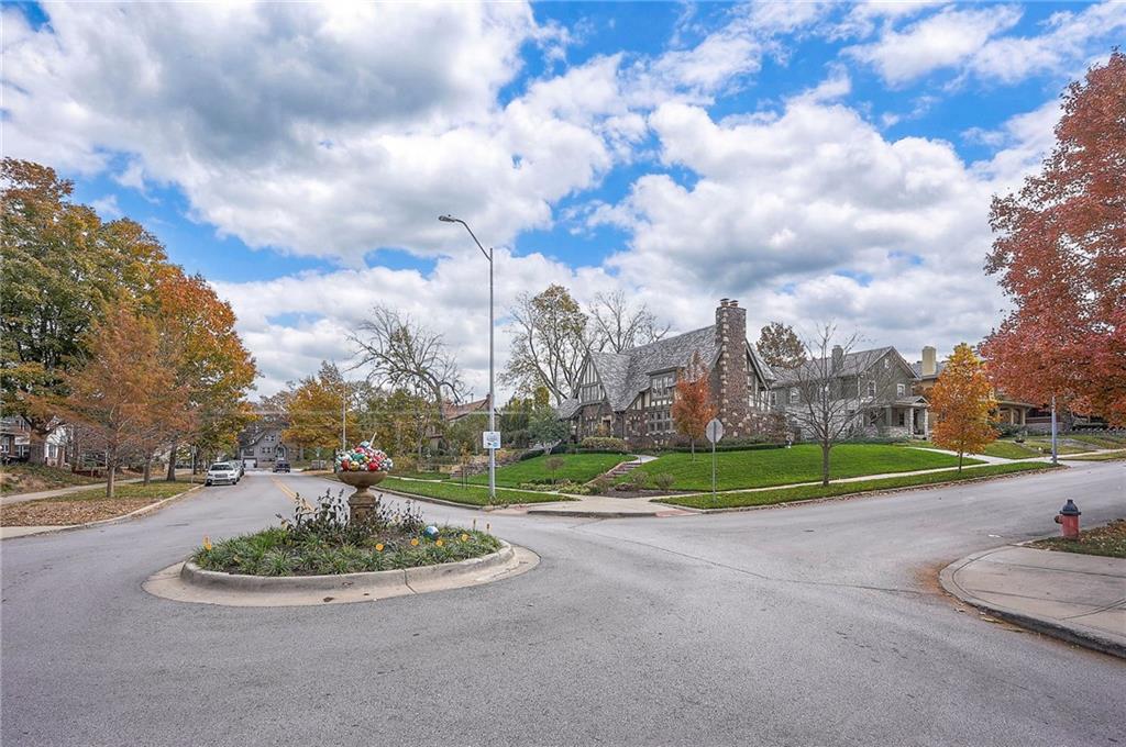 801 Valentine Road Kansas City, MO 64111 - Photo 23 of 97