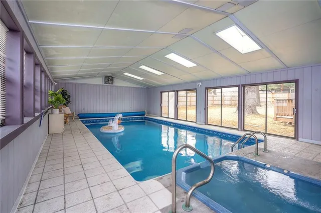 $825,000 | 801 Valentine Road, Kansas City, MO 64111