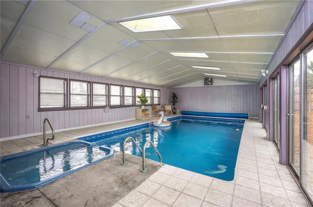 $825,000 | 801 Valentine Road, Kansas City, MO 64111