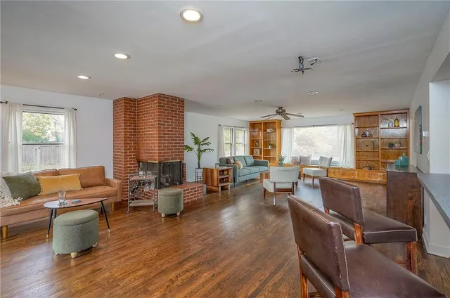 $825,000 | 801 Valentine Road, Kansas City, MO 64111