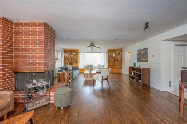 $825,000 | 801 Valentine Road, Kansas City, MO 64111