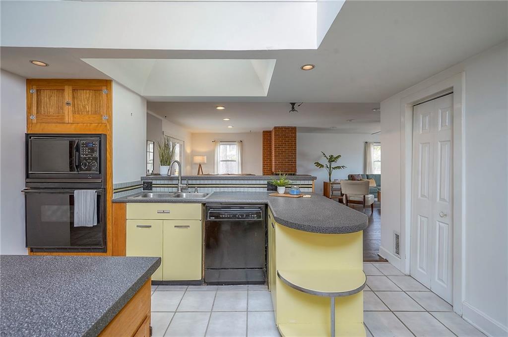 801 Valentine Road Kansas City, MO 64111 - Photo 44 of 97