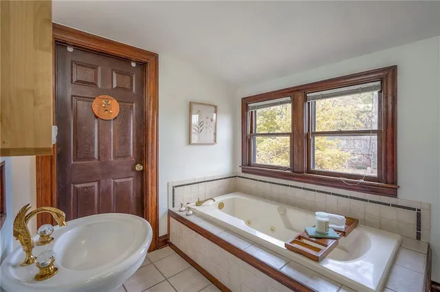 $795,000 | 801 Valentine Road, Kansas City, MO 64111