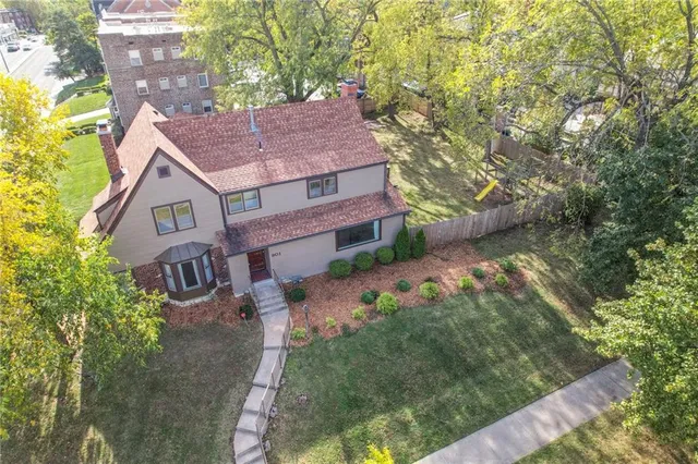 $795,000 | 801 Valentine Road, Kansas City, MO 64111