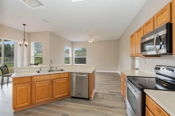 $2,500 | 328 Hammonton Street Southwest, Palm Bay, FL 32908