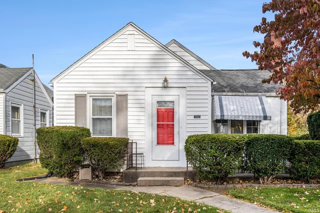 $185,000 | 1922 Berkley Place, South Bend, IN 46616