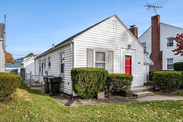 $185,000 | 1922 Berkley Place, South Bend, IN 46616