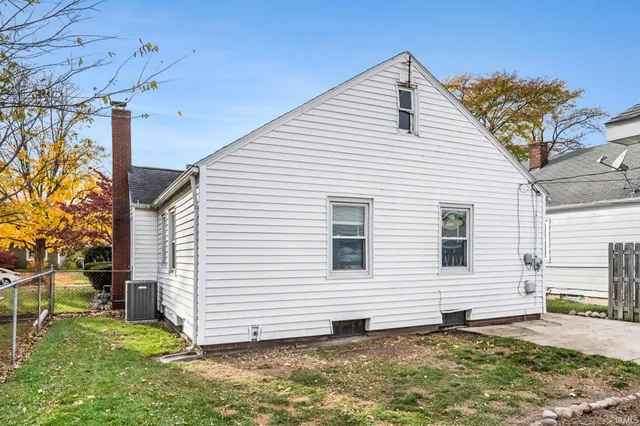 $185,000 | 1922 Berkley Place, South Bend, IN 46616