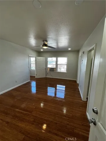 $1,550 | 2341 Long Beach Boulevard, Long Beach, CA 90806