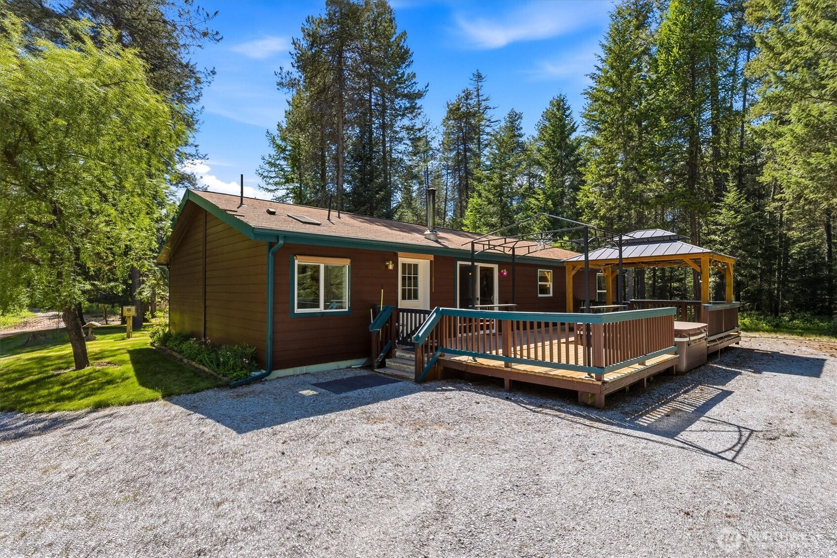 1142 Driskill Road Newport, WA 99156 - Photo 28 of 40 a view of a house with a yard