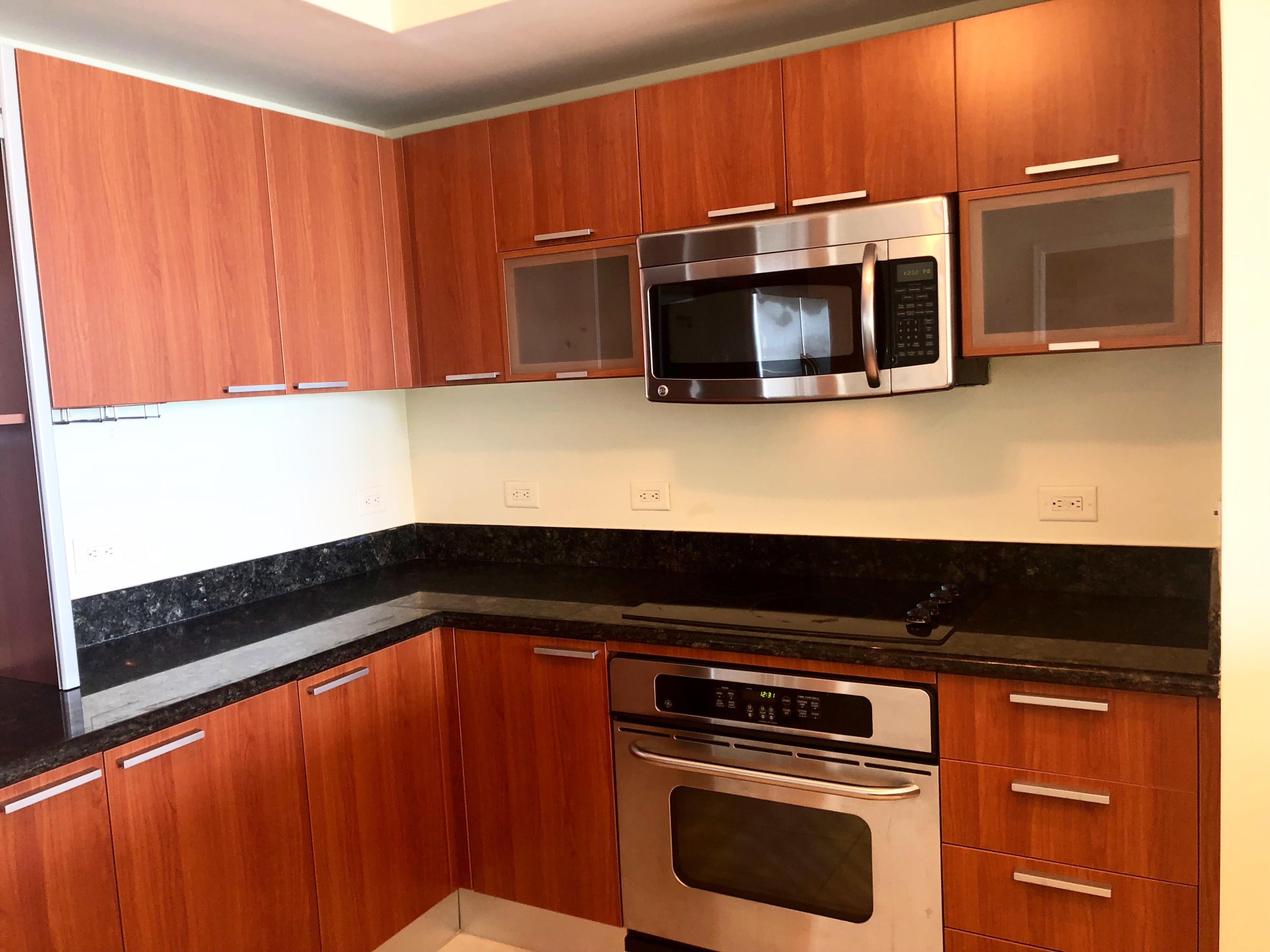 2640 Lake Shore Drive, Unit 511 Riviera Beach, FL 33404 - Photo 13 of 52 IMG_1424