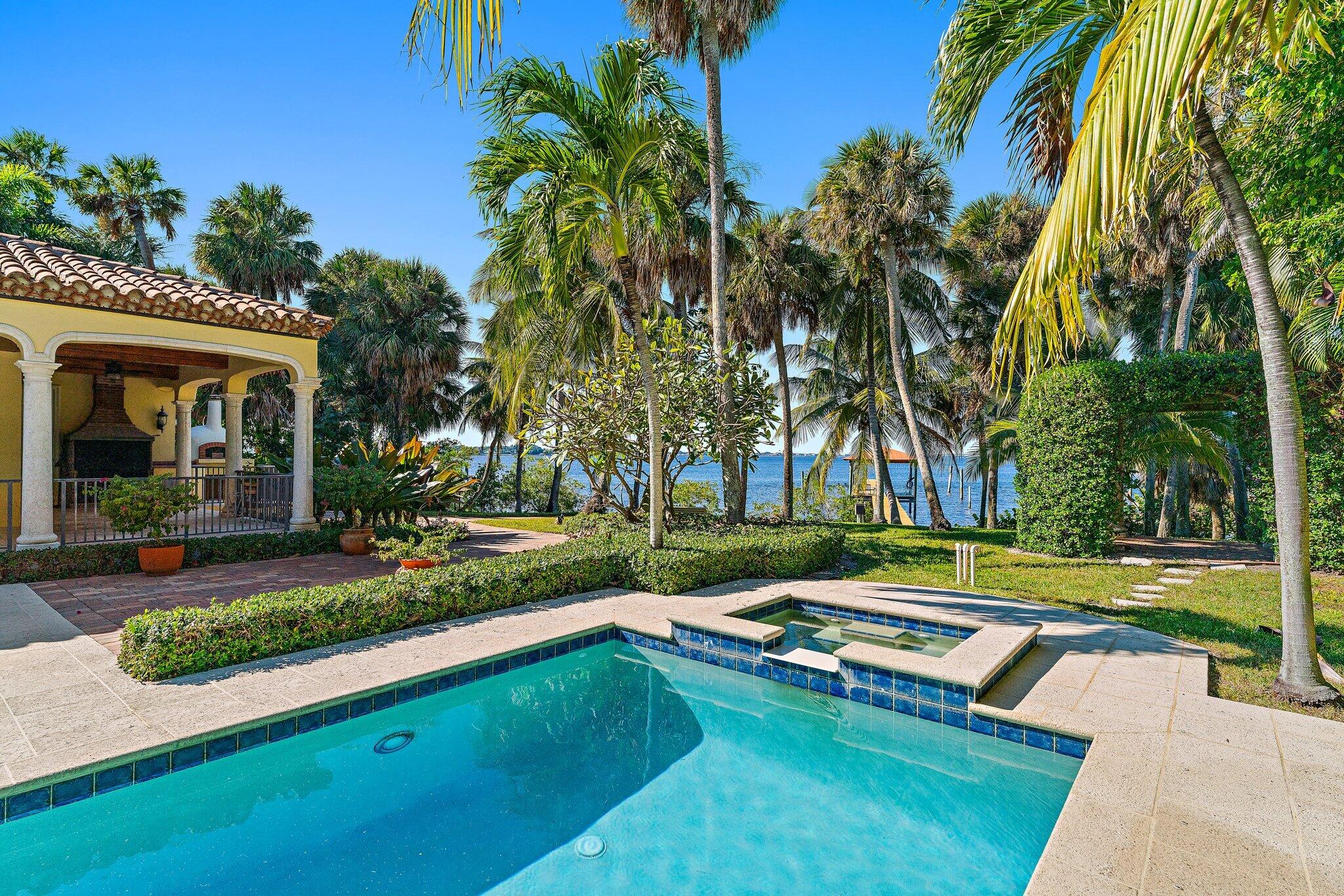 11 Wendy Lane Sewall's Point, FL 34996 - Photo 13 of 87 136-11WendyLn-Stuart-SMALL