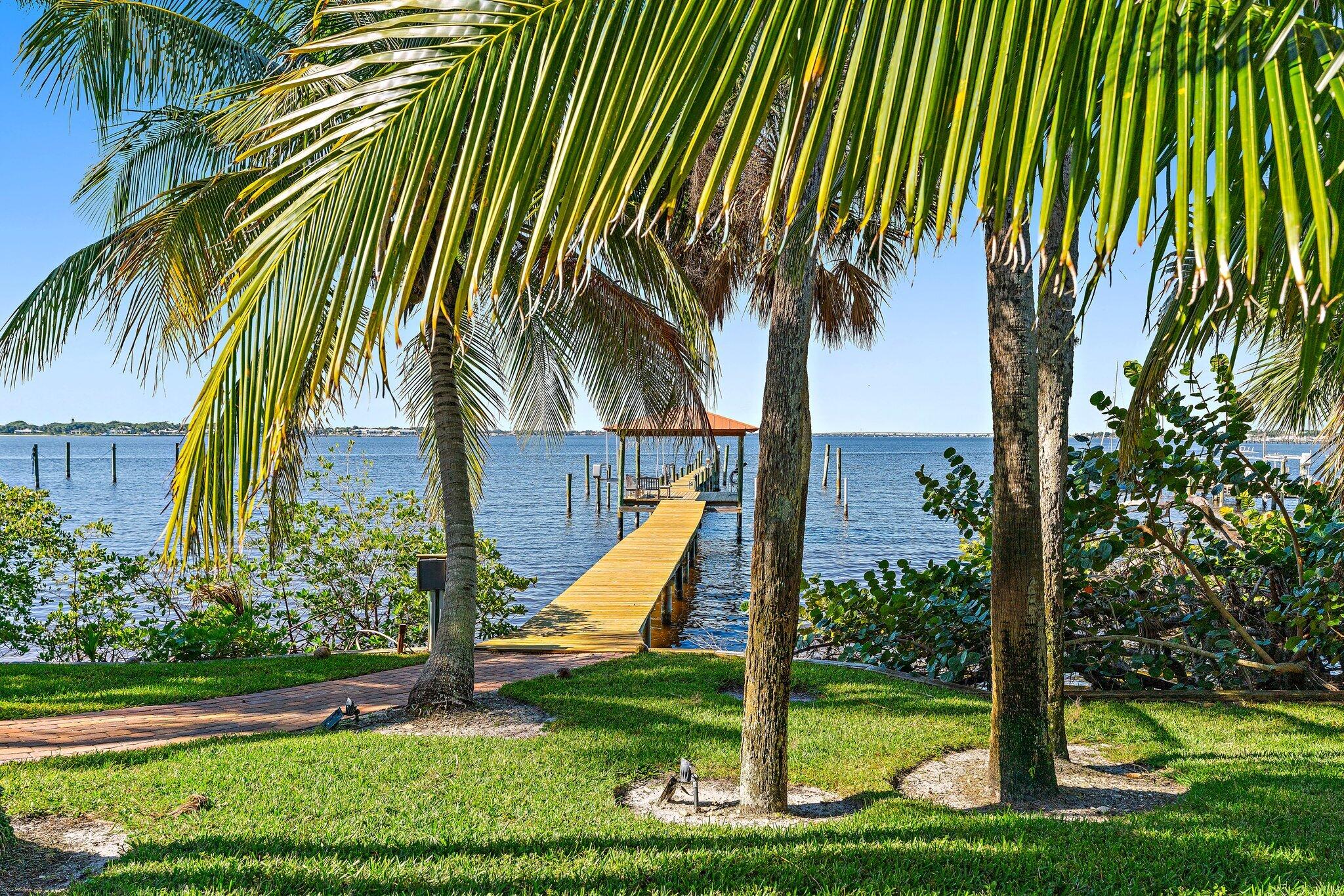 11 Wendy Lane Sewall's Point, FL 34996 - Photo 21 of 87 147-11WendyLn-Stuart-SMALL