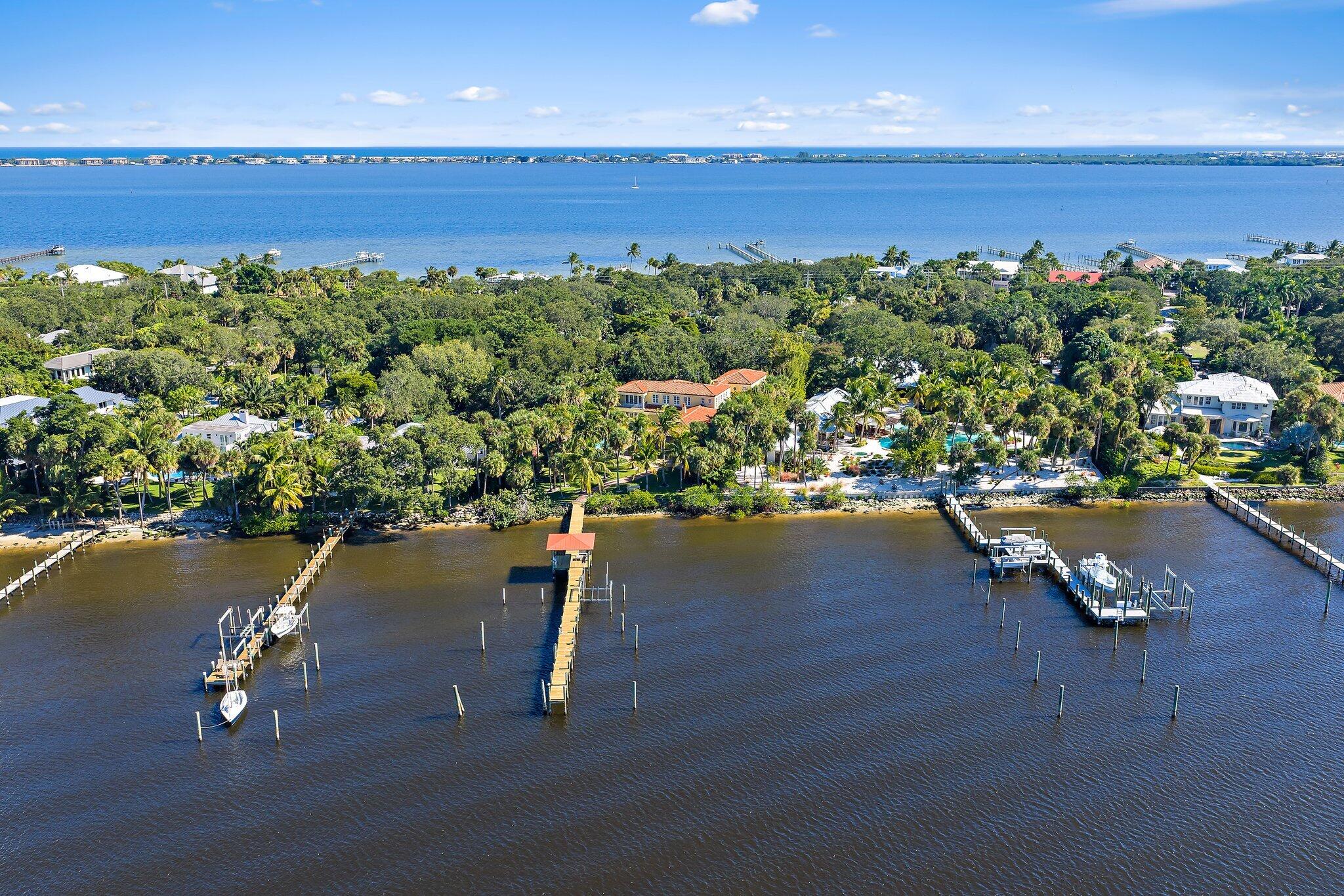11 Wendy Lane Sewall's Point, FL 34996 - Photo 7 of 87 024-11WendyLn-Stuart-SMALL