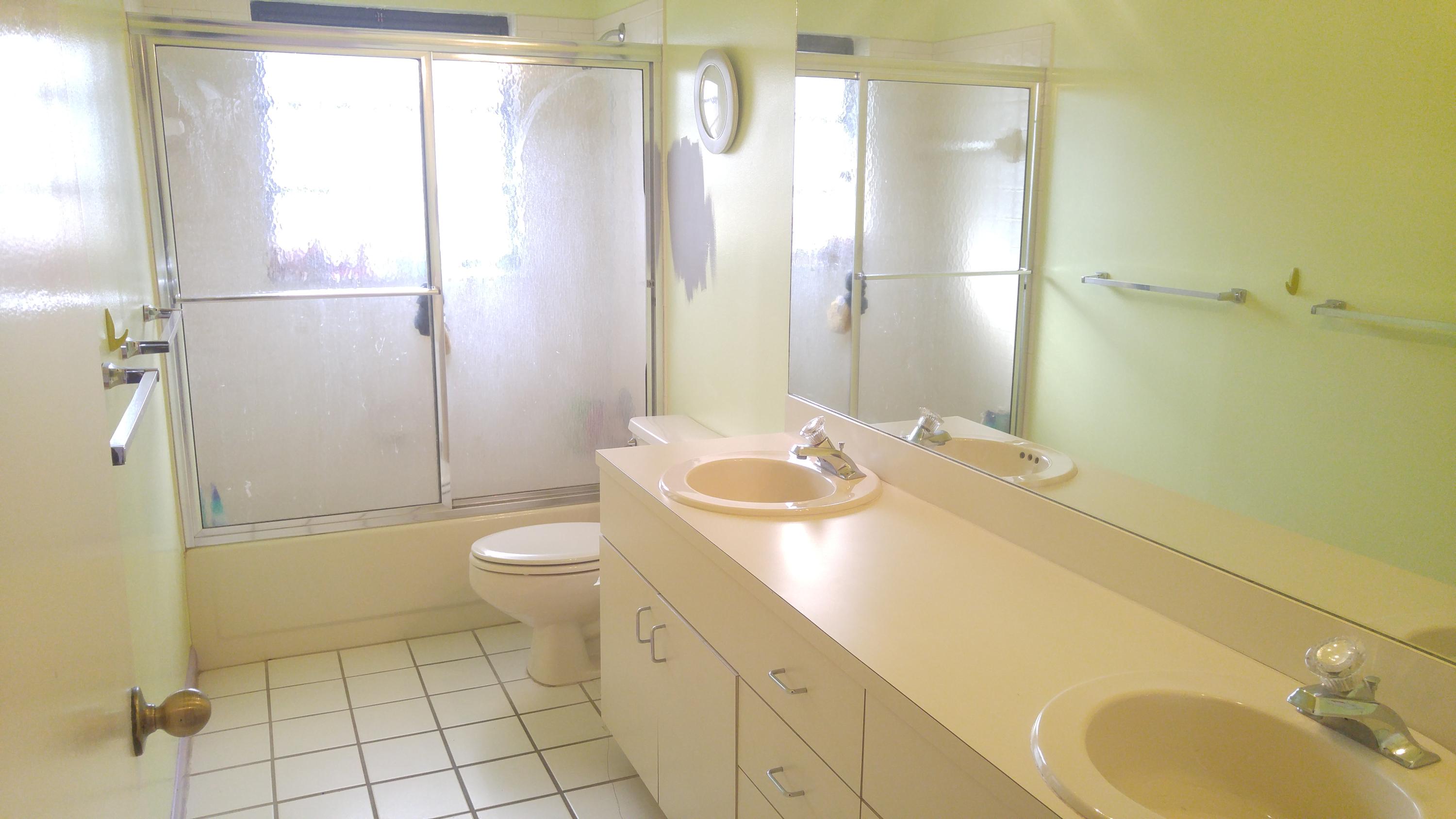 1570 Southwest 16th Street Boca Raton, FL 33486 - Photo 19 of 22 2nd Bathroom