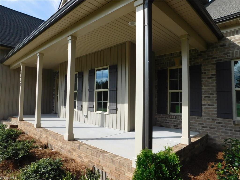 7123 Rae Farms Way Greensboro, NC 27455 - Photo 4 of 28 Gallery Image 4