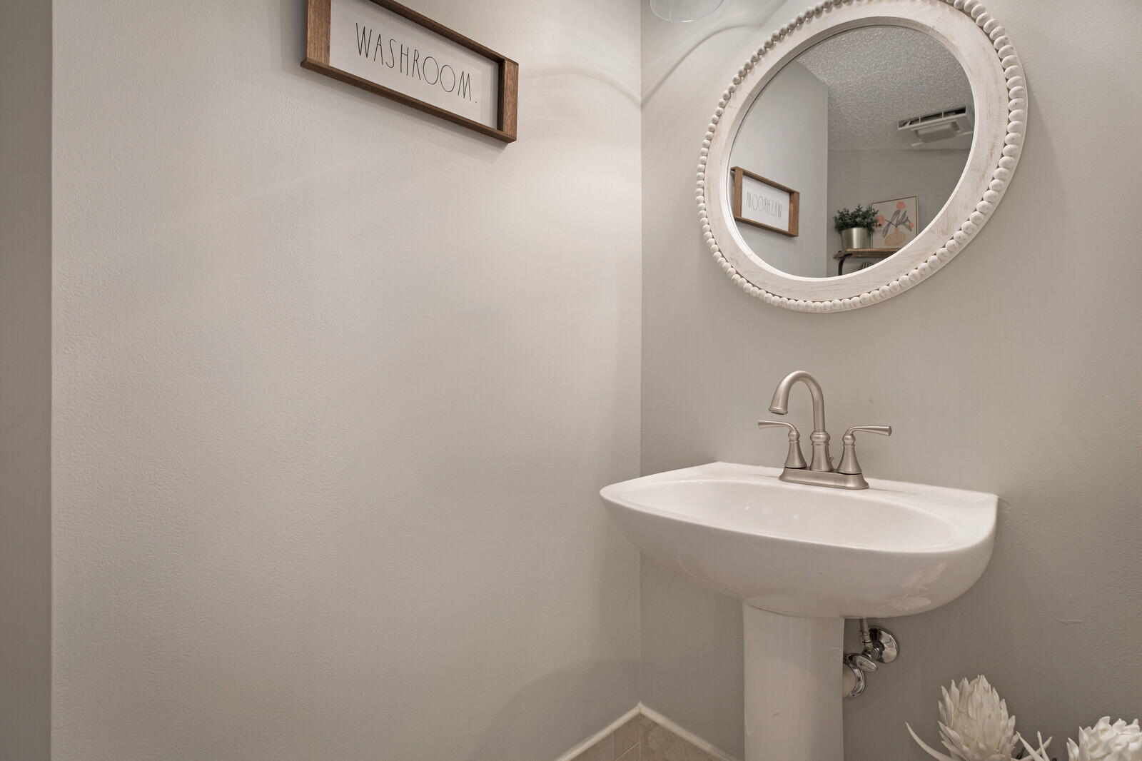 18839 Caspian Circle Boca Raton, FL 33496 - Photo 19 of 39 Powder Room