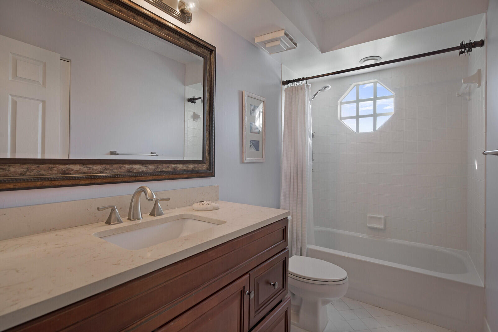 18839 Caspian Circle Boca Raton, FL 33496 - Photo 27 of 39 2nd Bathroom