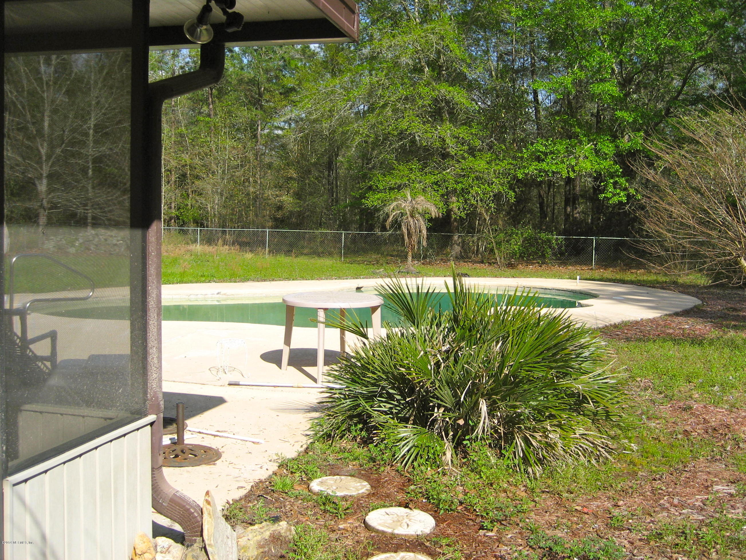 5808 Woodlawn Road Macclenny, FL 32063 - Photo 6 of 27 Lanai and Pool