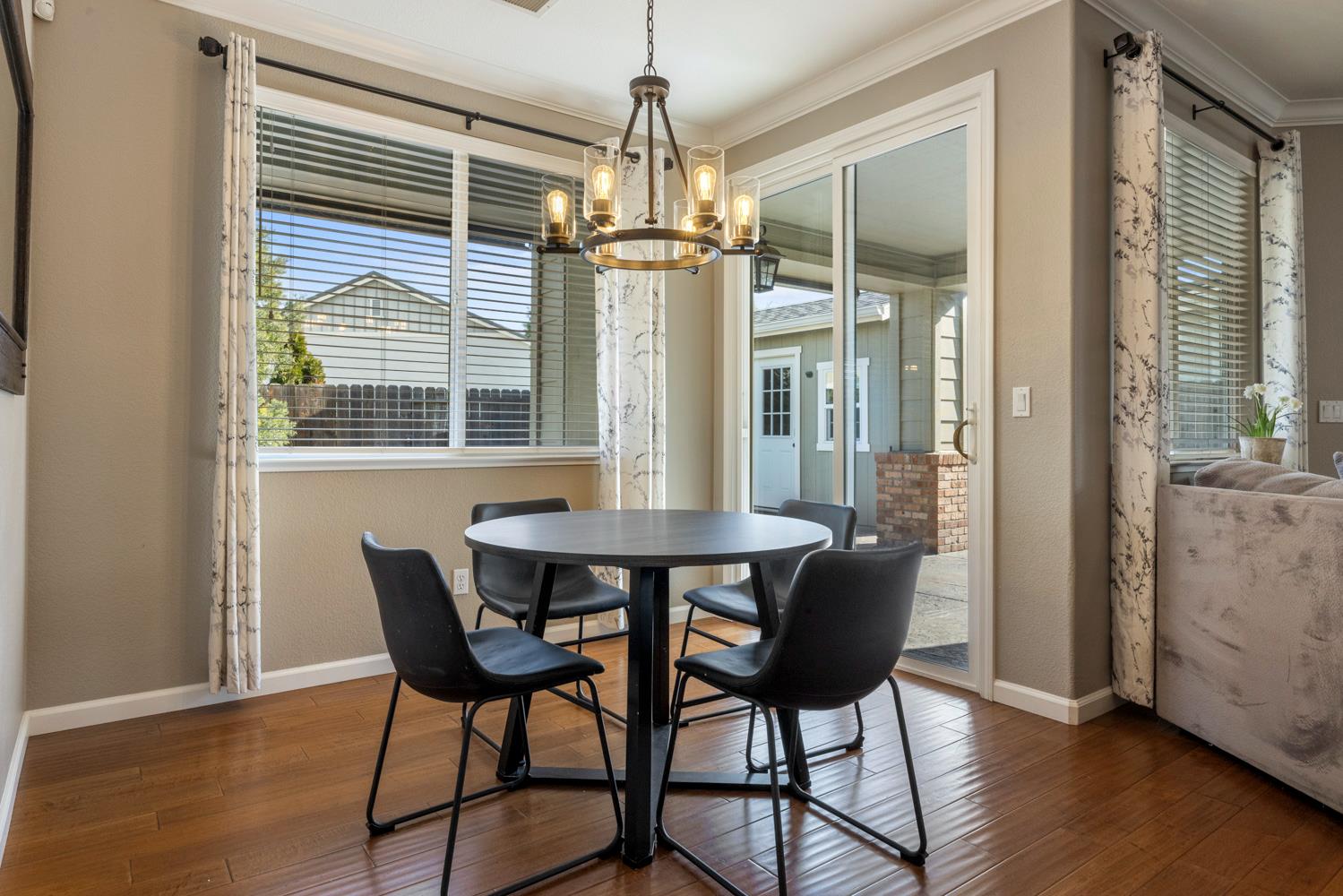 1624 Badger Way Tracy, CA 95304 - Photo 17 of 47