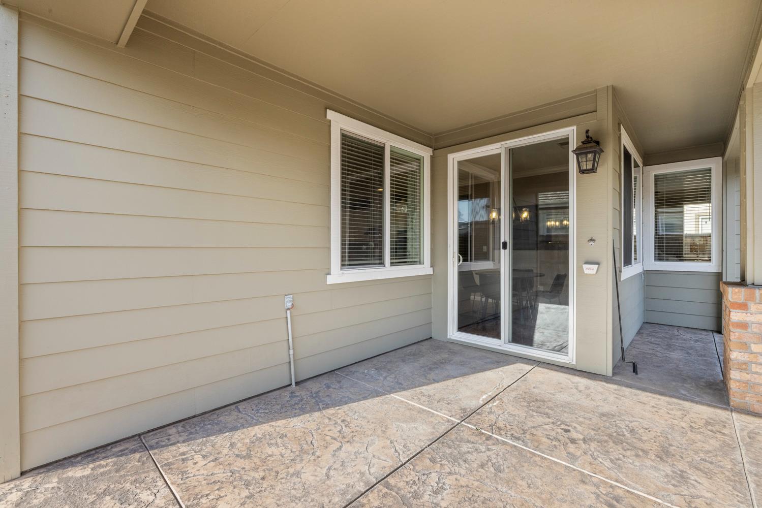 1624 Badger Way Tracy, CA 95304 - Photo 34 of 47