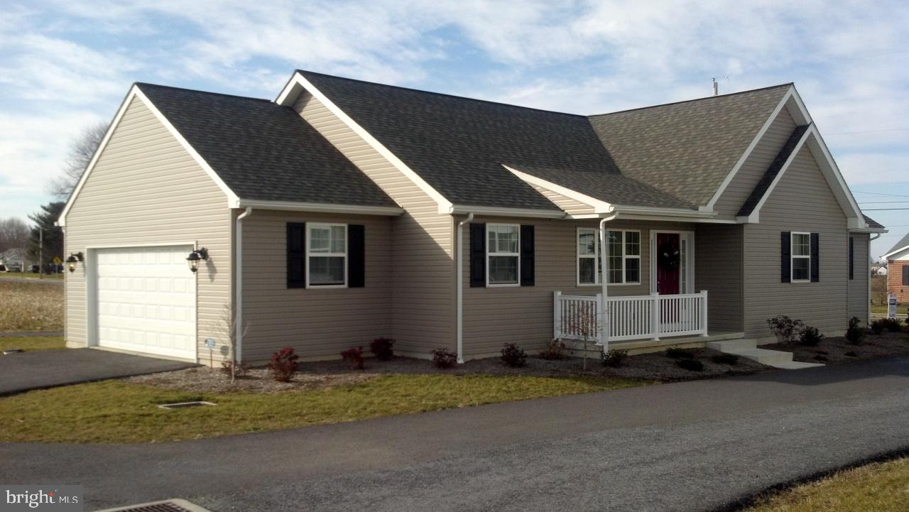 1758 Pioneer Road Lancaster, PA 17602 - Photo 1 of 15 Gallery Image 1