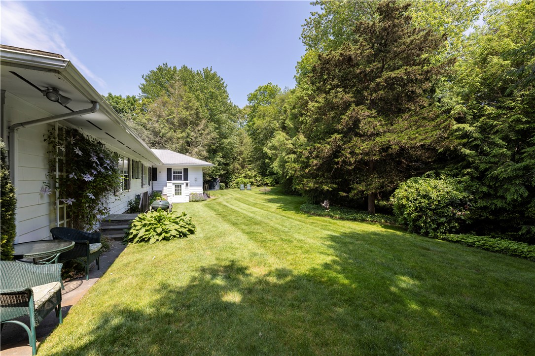 38 Setting Sun Drive Westerly, RI 02891 - Photo 4 of 22