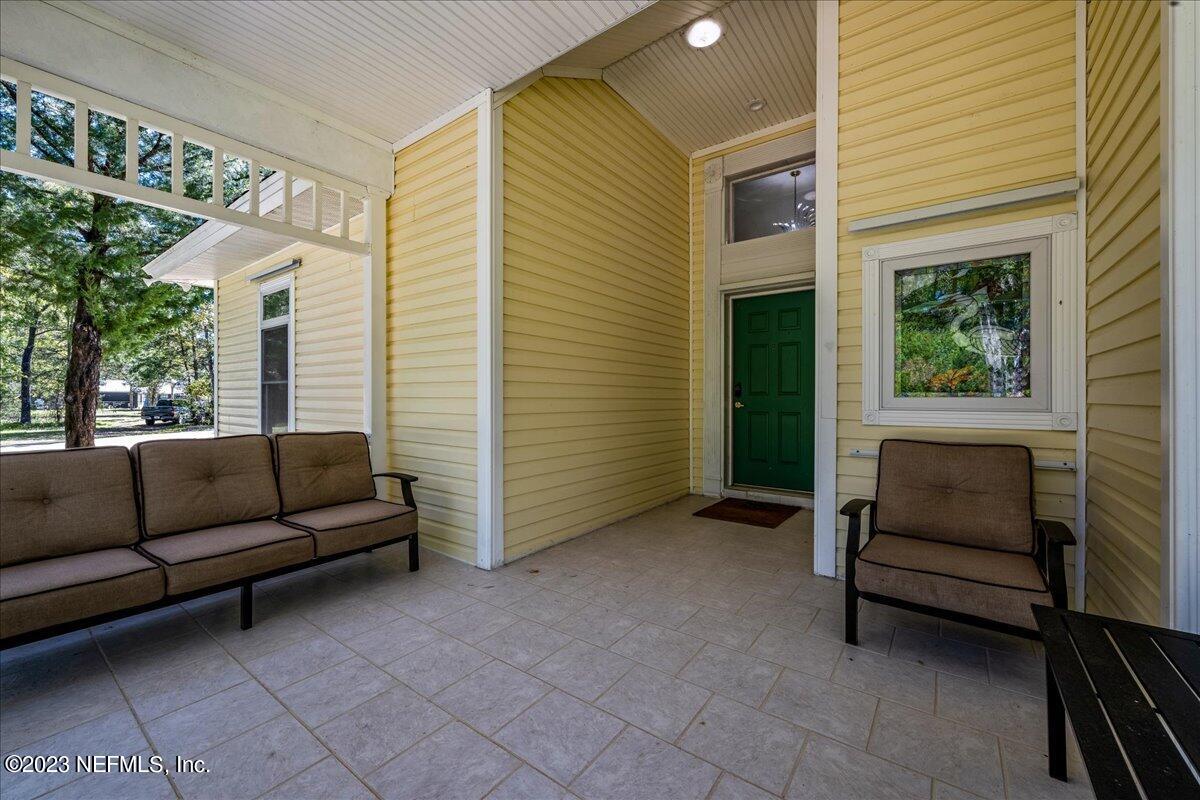 645 Carlin Road Satsuma, FL 32189 - Photo 8 of 37 Porch