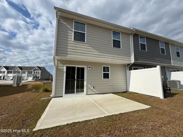 $1,900 | 3170 Edgehill Drive, Navassa, NC 28451