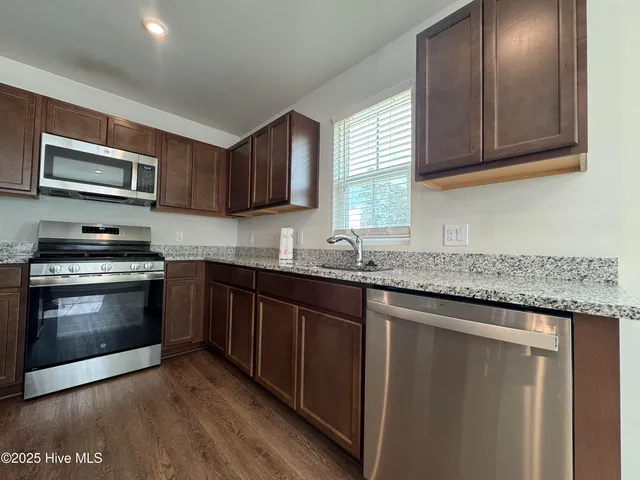 $1,900 | 3170 Edgehill Drive, Navassa, NC 28451