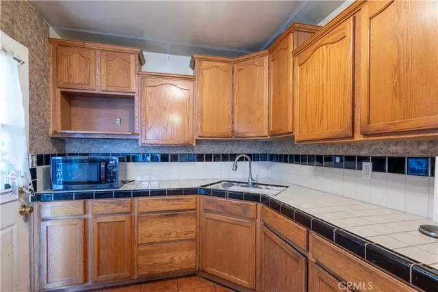 $635,000 | 333 East 158th Street, Gardena, CA 90248