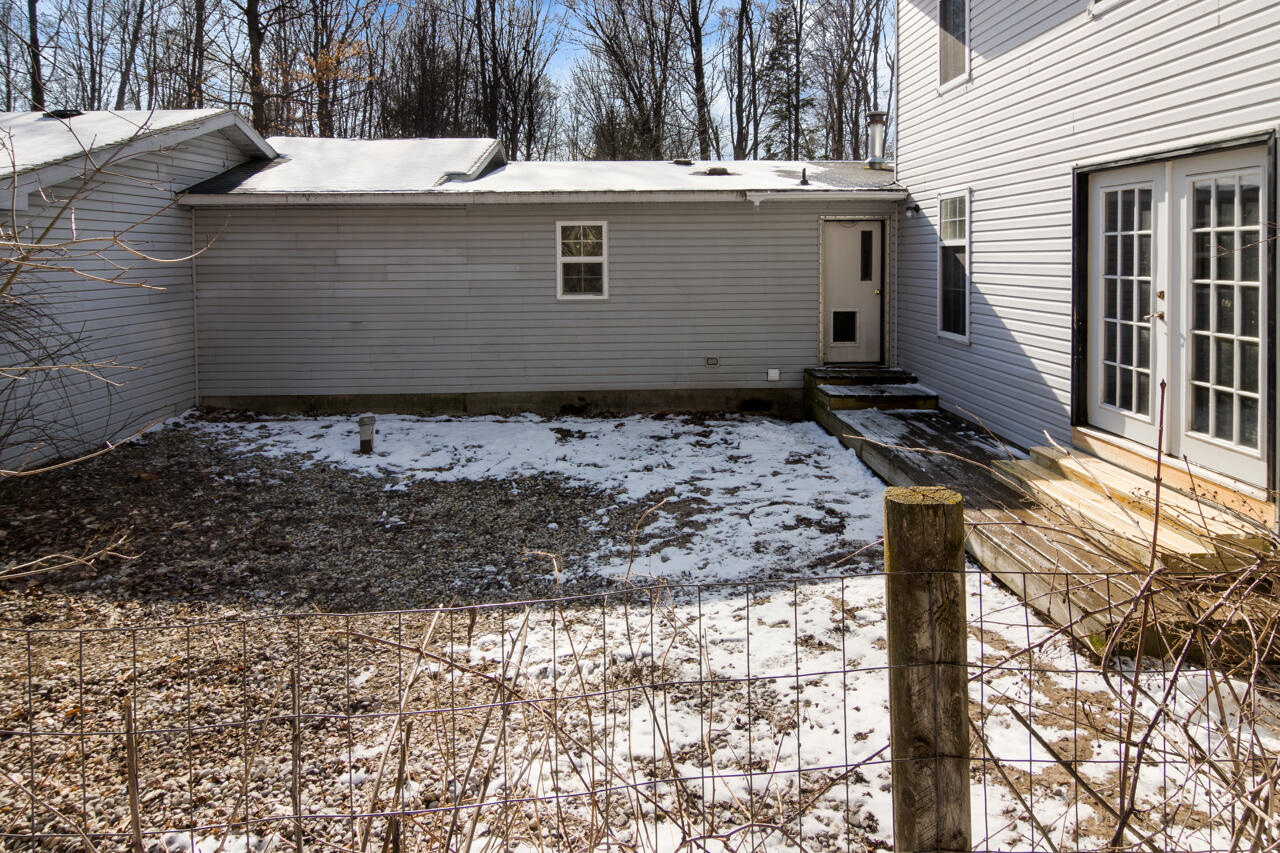 5380 Sylvan Point Road Honor, MI 49640 - Photo 53 of 66 59-Scene-52