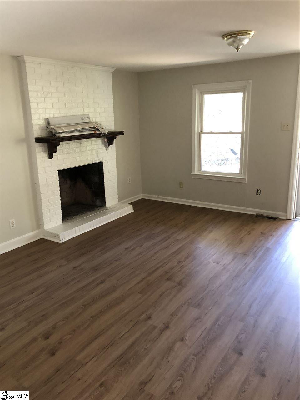 3166 State Park Road Greenville, SC 29609 - Photo 5 of 14