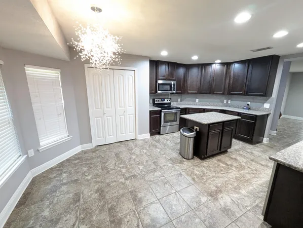 $2,720 | 6598 Britt Street, Navarre, FL 32566