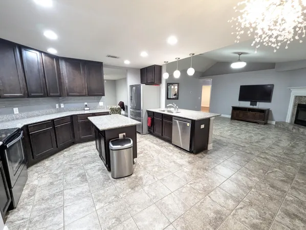 $2,720 | 6598 Britt Street, Navarre, FL 32566