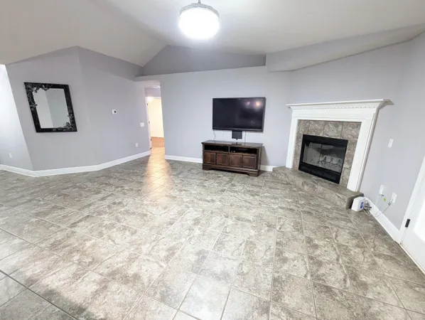$2,720 | 6598 Britt Street, Navarre, FL 32566