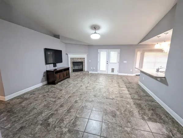 $2,720 | 6598 Britt Street, Navarre, FL 32566