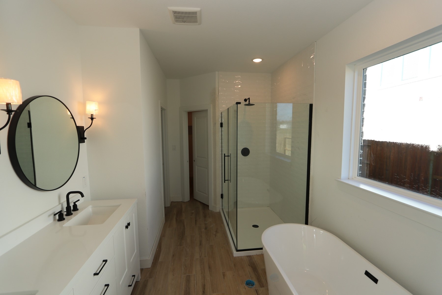 2418 Good Morrow Drive Rosenberg, TX 77471 - Photo 9 of 48 Serene primary bath