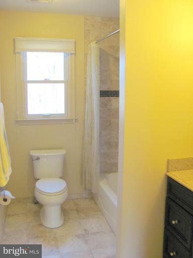 10521 Patuxent Ridge Way Laurel, MD 20723 - Photo 16 of 30 Bath